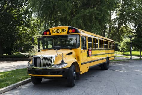 Cómo pagar un ticket de bus escolar en estados unidos